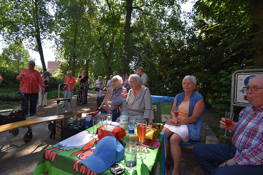 2023 06 25 SNC Buecherschrankgeburtstag