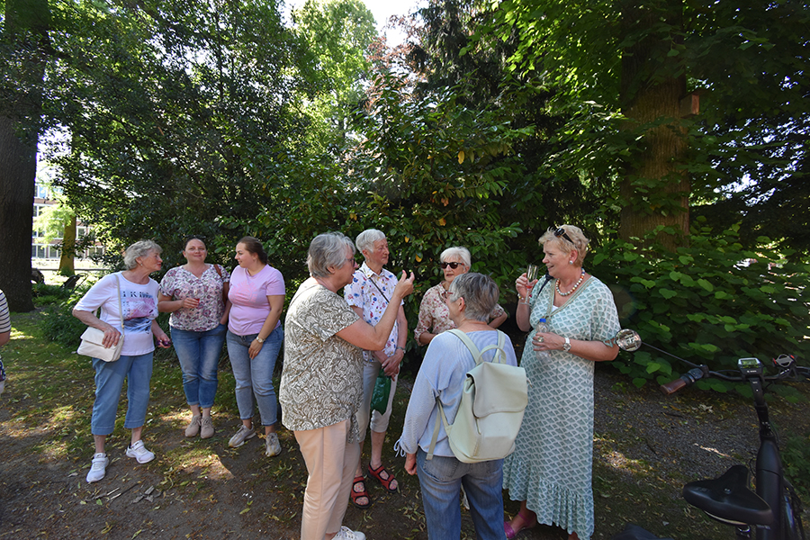 2023 06 25 SNC Buecherschrankgeburtstag