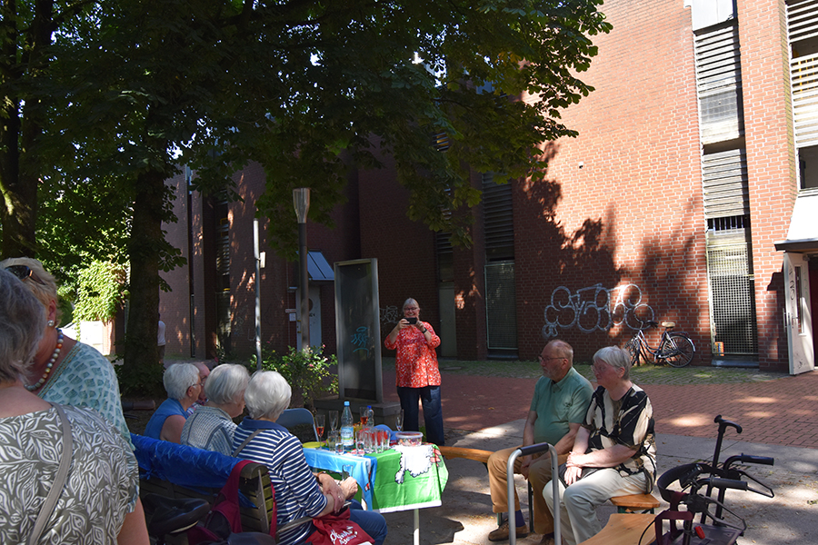 2023 06 25 SNC Buecherschrankgeburtstag