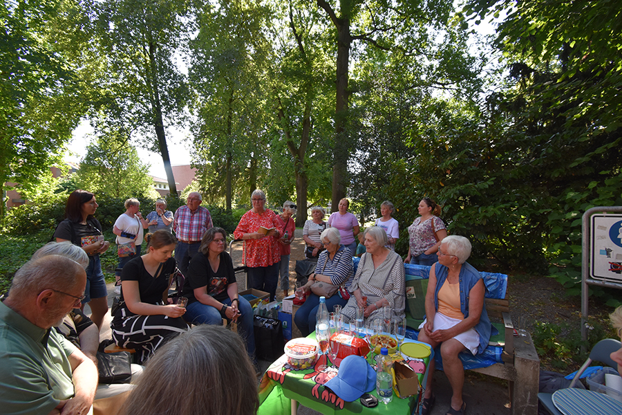 2023 06 25 SNC Buecherschrankgeburtstag