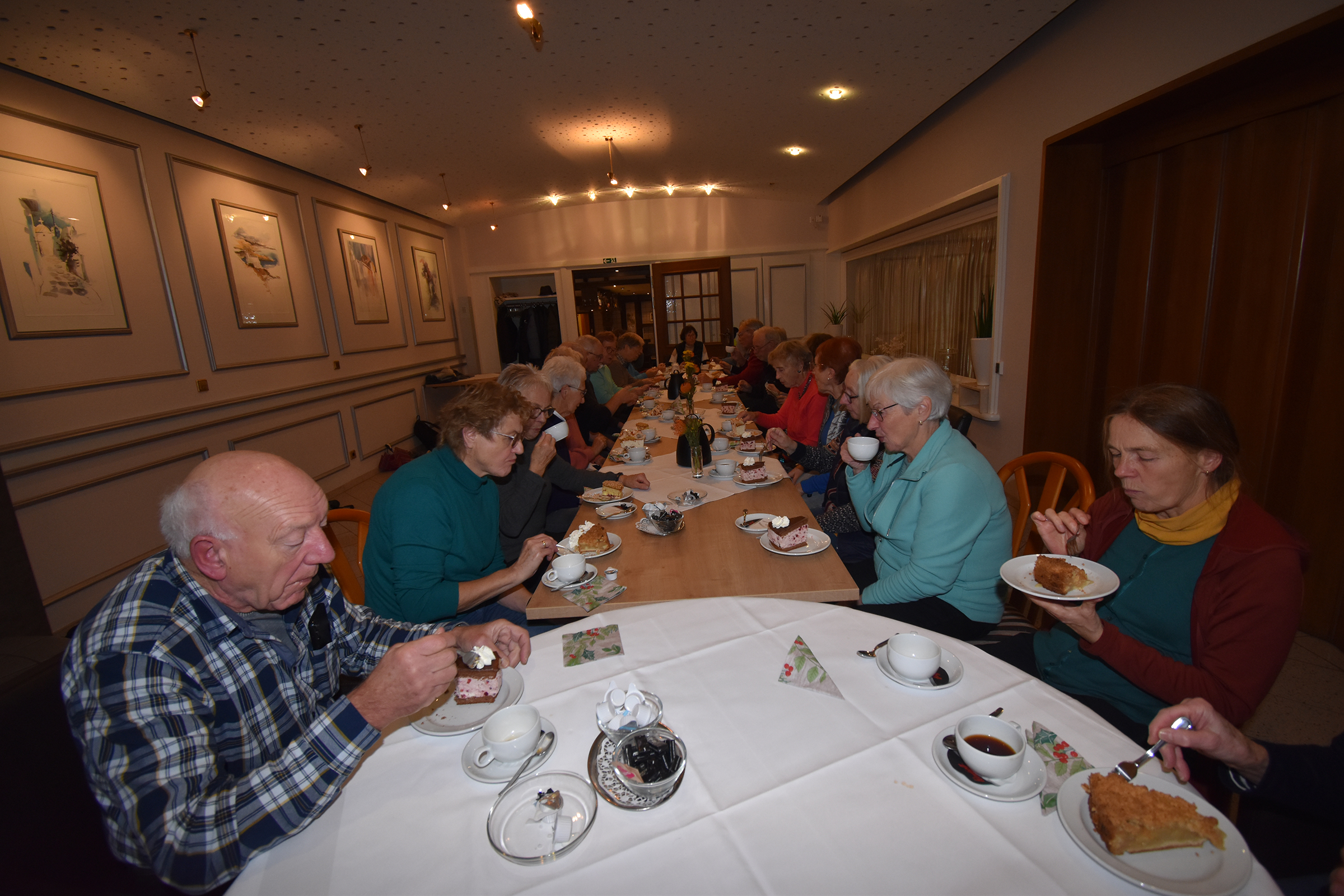 2024 11 22 SNC Wandergruppe Jahresabschluss 0006w