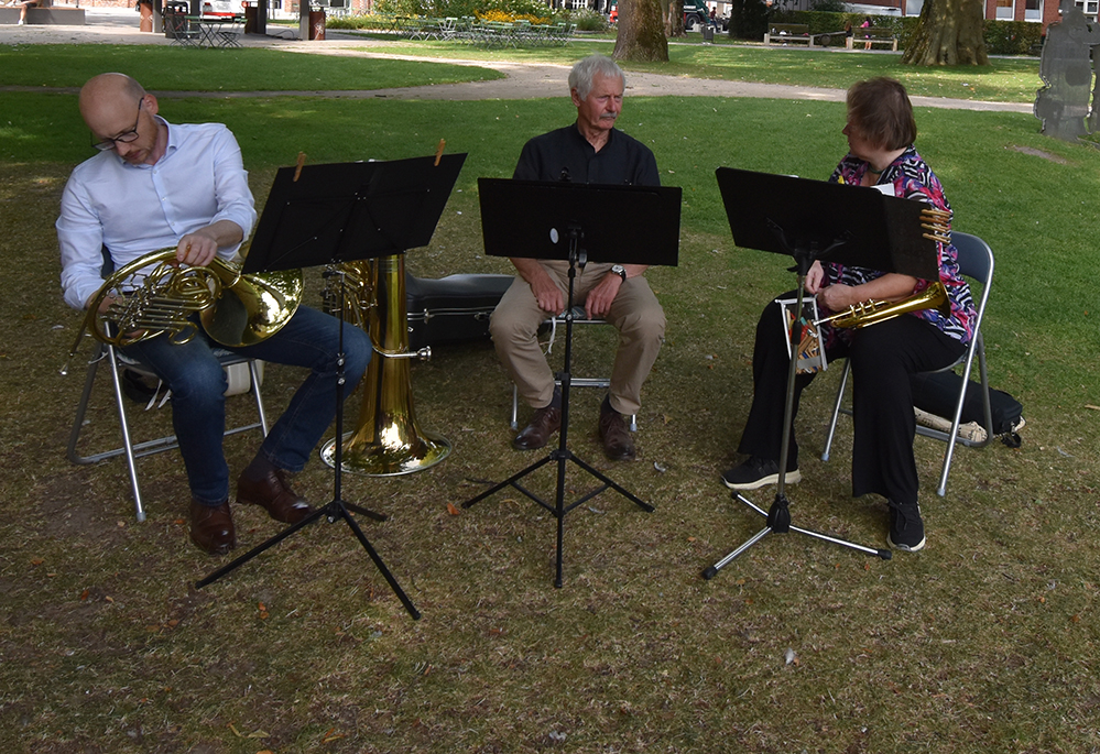2024 08 29 SNC Lesung im Schlosspark 0001w