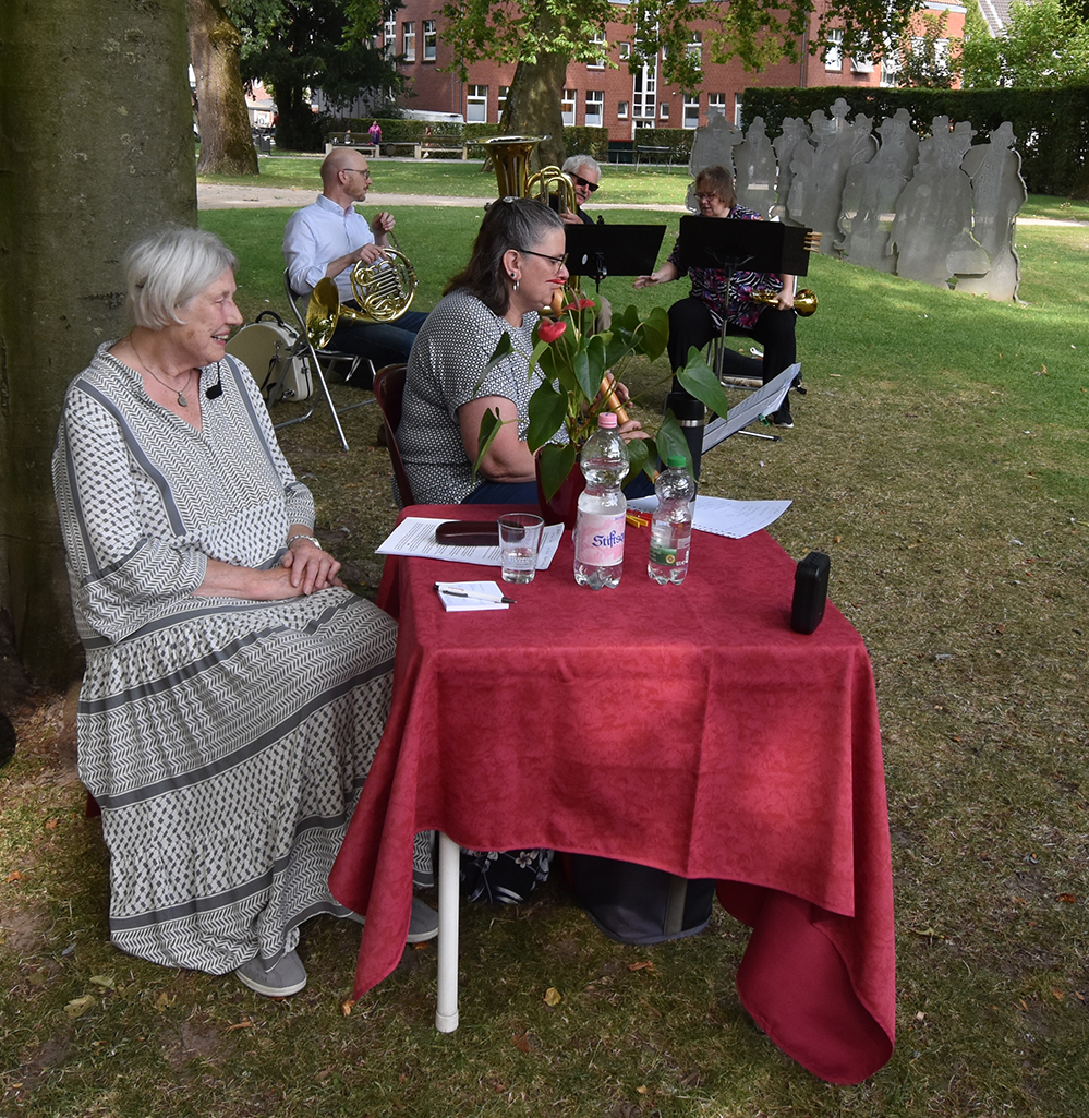 2024 08 29 SNC Lesung im Schlosspark 0004w