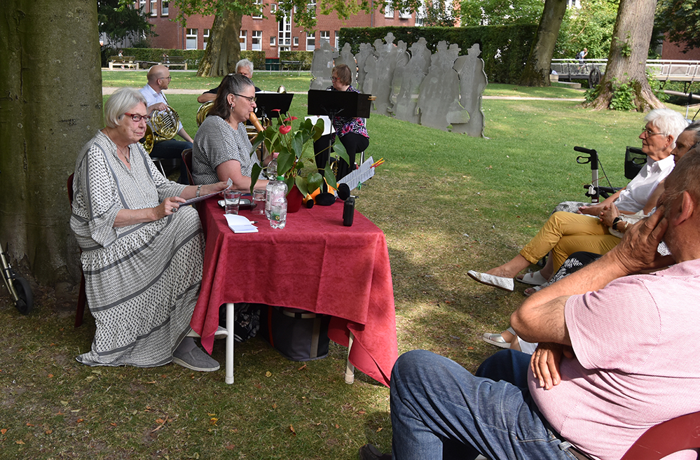 2024 08 29 SNC Lesung im Schlosspark 0013w